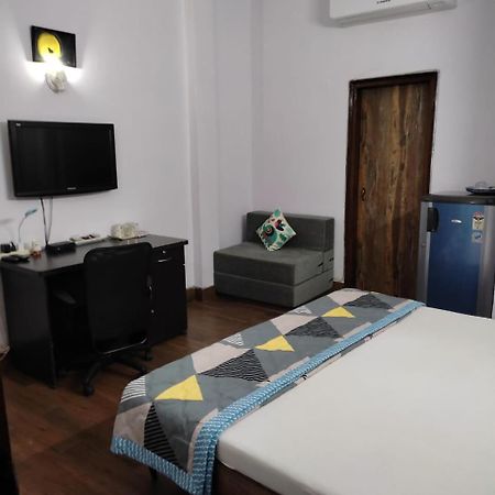 Tatvamasi Homestay New Delhi Ngoại thất bức ảnh