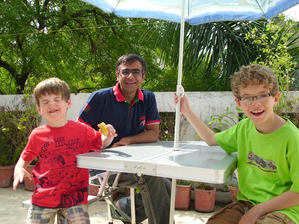 Tatvamasi Homestay New Delhi Ngoại thất bức ảnh