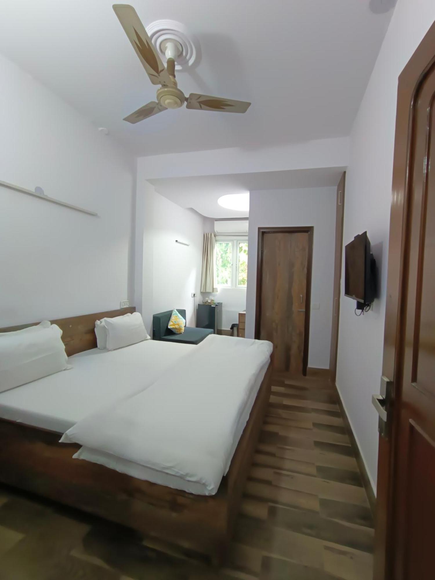 Tatvamasi Homestay New Delhi Ngoại thất bức ảnh