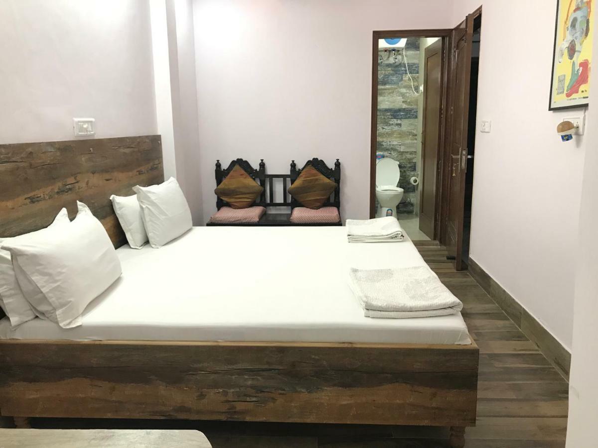 Tatvamasi Homestay New Delhi Ngoại thất bức ảnh